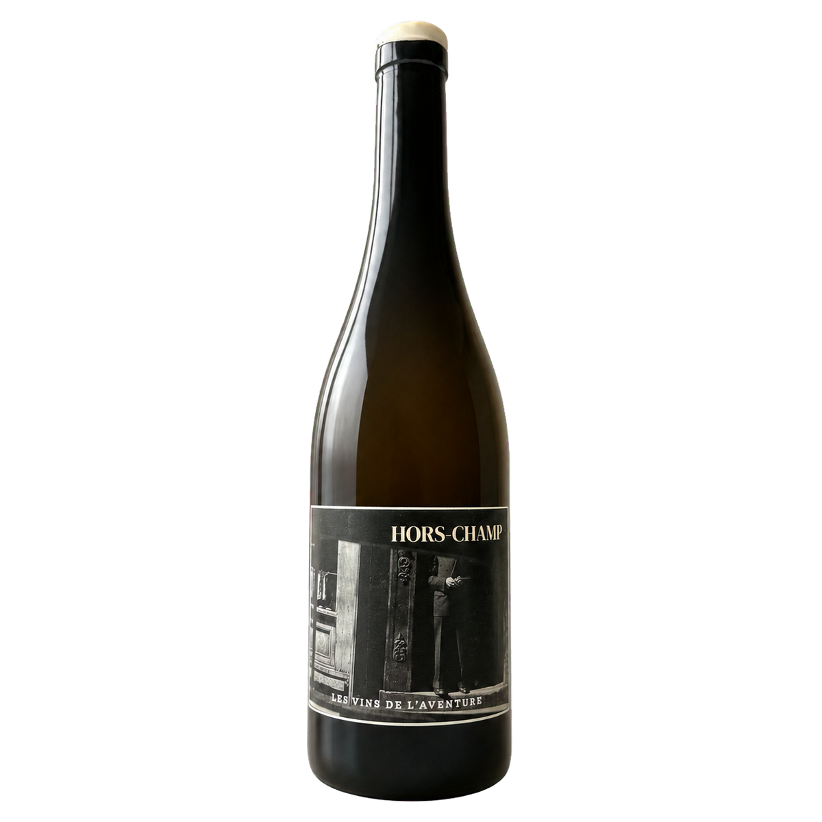 Fles Hors-Champ 2024, witte natuurwijn van Les Vins de l'Aventure, zwart-wit foto-etiket